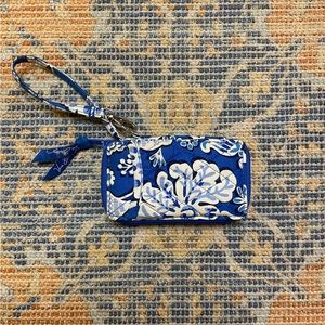 NWOT Vera Bradley Blue Lagoon Wristlet Wallet Card Holder